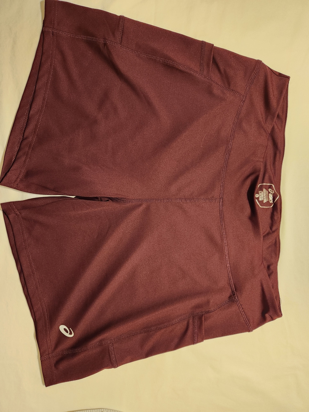 ASICS Women's Burgundy High Rise Athletic Shorts XL  With Pockets